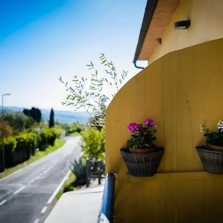 Konukevi Il Risveglio Del Poggio 4*